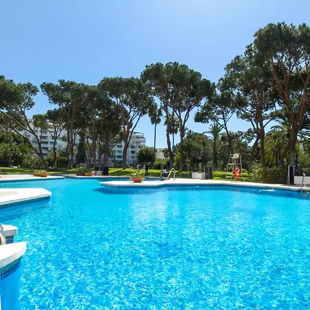 Appartement Banus - Puerto Banus, Playas Del Duque Beachside Residential, 2bd -2ba, Direct & P Banus Access, 35,000 M2 Gardens, 3 Pools Marbellac