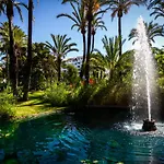 Banus - Puerto Banus, Playas Del Duque Beachside Residential, 2bd -2ba, Direct & P Banus Access, 35,000 M2 Gardens, 3 Pools * Marbella