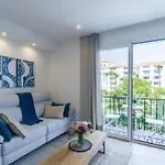 Apartament Banus - Puerto Banus, Playas Del Duque Beachside Residential, 2bd -2ba, Direct & P Banus Access, 35,000 M2 Gardens, 3 Pools