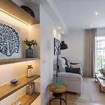 Banus - Puerto Banus, Playas Del Duque Beachside Residential, 2bd -2ba, Direct & P Banus Access, 35,000 M2 Gardens, 3 Pools Апартаменты Марбелья