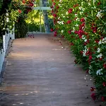 Banus - Puerto Banus, Playas Del Duque Beachside Residential, 2bd -2ba, Direct & P Banus Access, 35,000 M2 Gardens, 3 Pools Марбелья