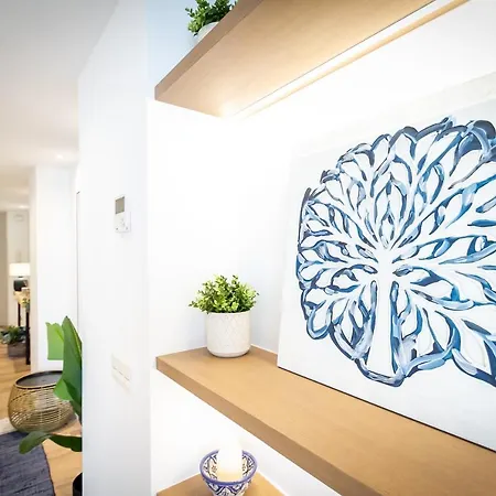 Banus - Puerto Banus, Playas Del Duque Beachside Residential, 2bd -2ba, Direct & P Banus Access, 35,000 M2 Gardens, 3 Pools *