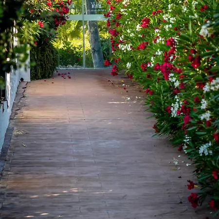 Banus - Puerto Banus, Playas Del Duque Beachside Residential, 2bd -2ba, Direct & P Banus Access, 35,000 M2 Gardens, 3 Pools 马尔韦利亚