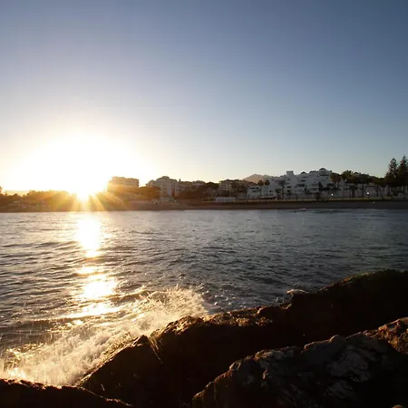 Banus - Puerto Banus, Playas Del Duque Beachside Residential, 2bd -2ba, Direct & P Banus Access, 35,000 M2 Gardens, 3 Pools Διαμέρισμα
