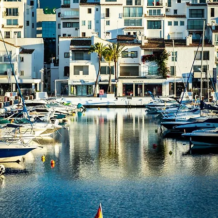 Banus - Puerto Banus, Playas Del Duque Beachside Residential, 2bd -2ba, Direct & P Banus Access, 35,000 M2 Gardens, 3 Pools Διαμέρισμα