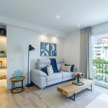 Banus - Puerto Banus, Playas Del Duque Beachside Residential, 2bd -2ba, Direct & P Banus Access, 35,000 M2 Gardens, 3 Pools Διαμέρισμα