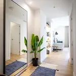 Banus - Puerto Banus, Playas Del Duque Beachside Residential, 2bd -2ba, Direct & P Banus Access, 35,000 M2 Gardens, 3 Pools * Marbella